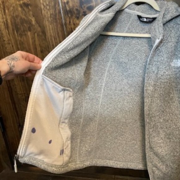 White North Face zip- up Vest- Size small & Small Grey North Face Jacket - Picture 8 of 11